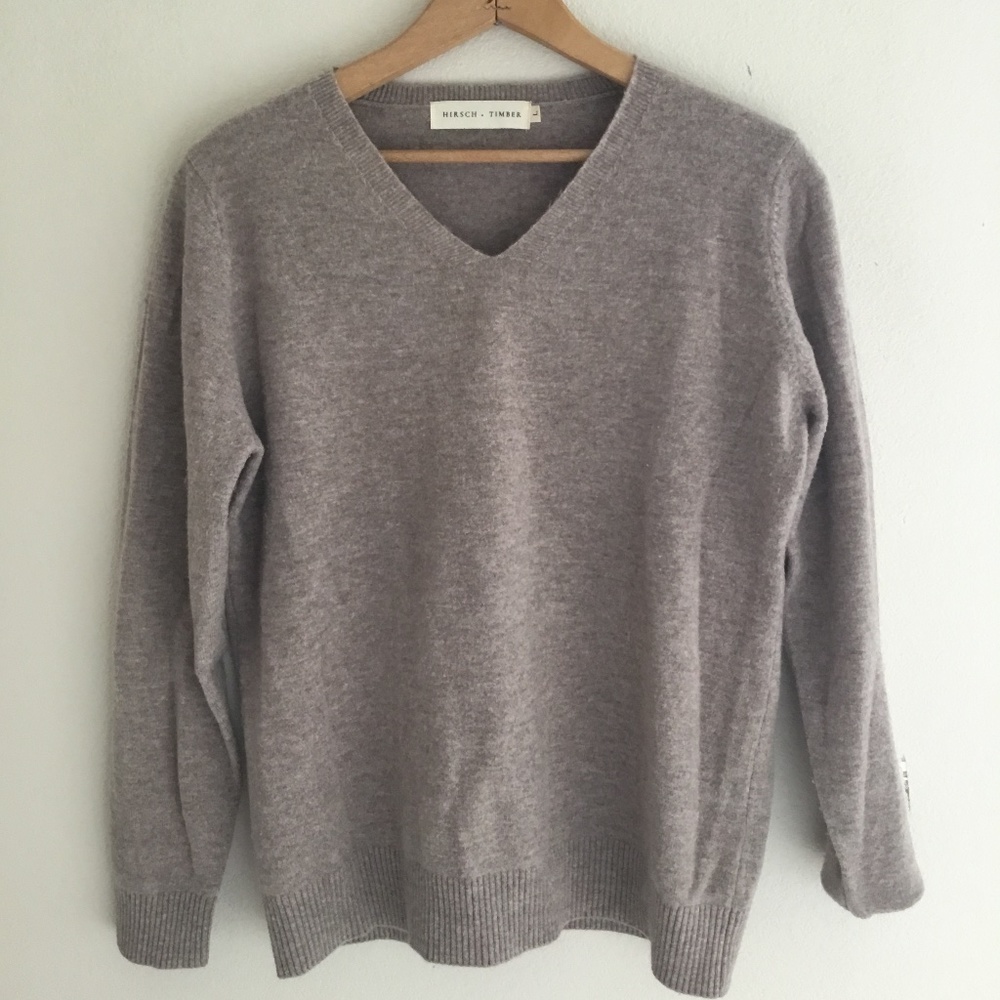 $155!! Hirsch & Timber 100% Wool Light Brown V-Neck Sweater: Women's Large